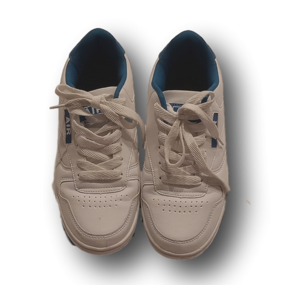 Air Sport basketball sneakers, size 7, white and blue